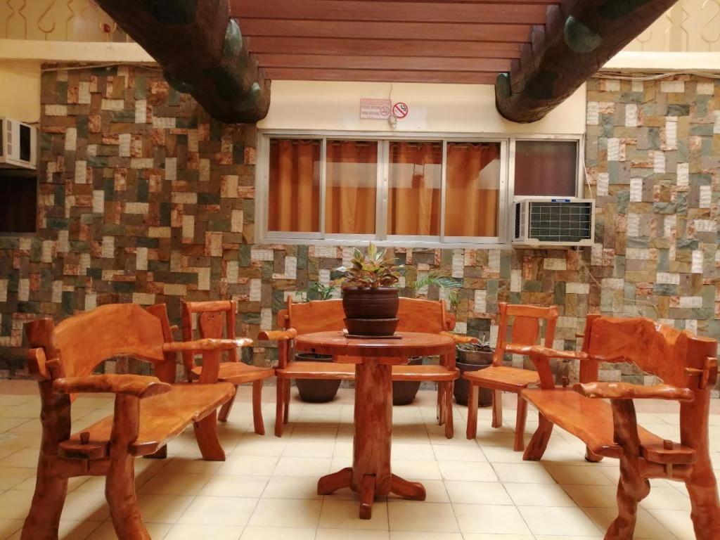 Hotel Asuncion Laoag Ngoại thất bức ảnh