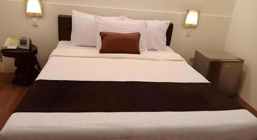 Hotel Asuncion Laoag Ngoại thất bức ảnh